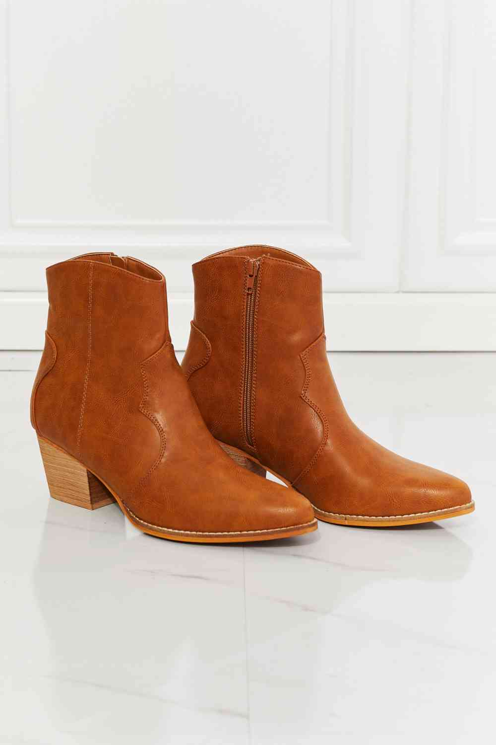 Amarillo Ankle Boots in Ochre